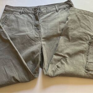 Women’s Pants Chicos Denim Size Medium (1) Gray Jeans Pocket Cargo